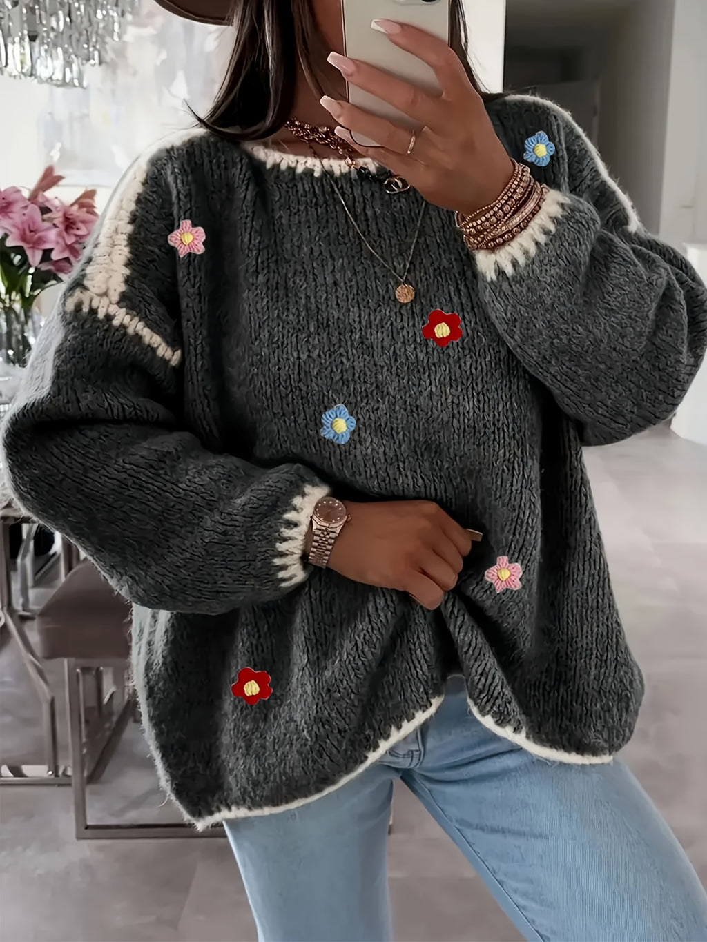 Lirielle | Damski sweter w kwiaty – elegancki sweter zakładany przez głowę