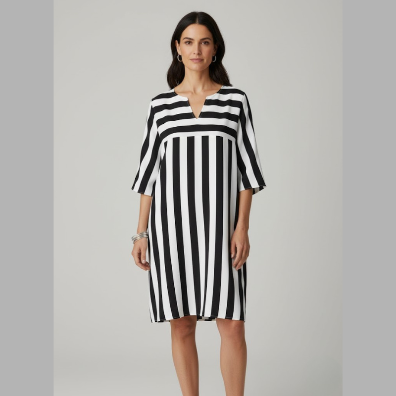 Szykowna mini sukienka w paski dla kobiet – przewiewny letni styl i niewymuszony komfort
