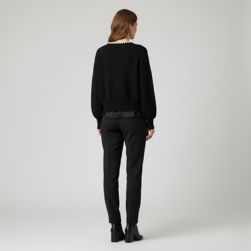 Modny kardigan z perłowym akcentem – niezbędny element eleganckiej stylizacji warstwowej