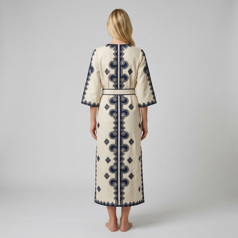 Luźna sukienka kaftan z paskiem – lekki letni styl dla kobiet