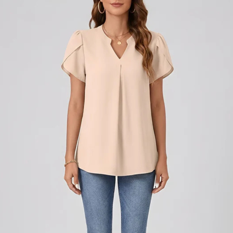 Loose women's blouse with V-neck and short sleeves