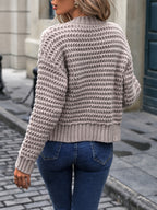 Astoria | Lekki damski sweter z dzianiny – elegancki, zapinany na guziki, o luźnym kroju