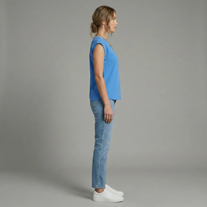 Damska bluzka z dekoltem w serek i krótkim rękawem – lekka, swobodna bluzka