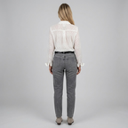 Moderne Bluse mit geometrischem Muster für Damen – stilvolle Bluse mit Kragen und Knopfverschluss sowie einem modernen gewebten Muster
