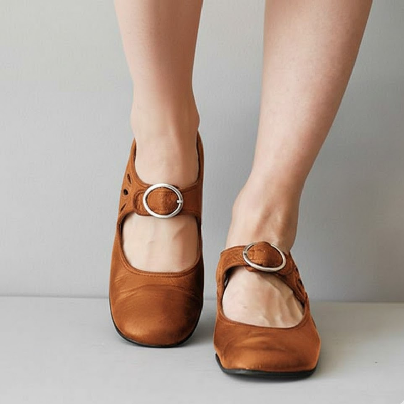 Damskie buty na niskim obcasie inspirowane stylem vintage – eleganckie, komfortowe czółenka z klamrą