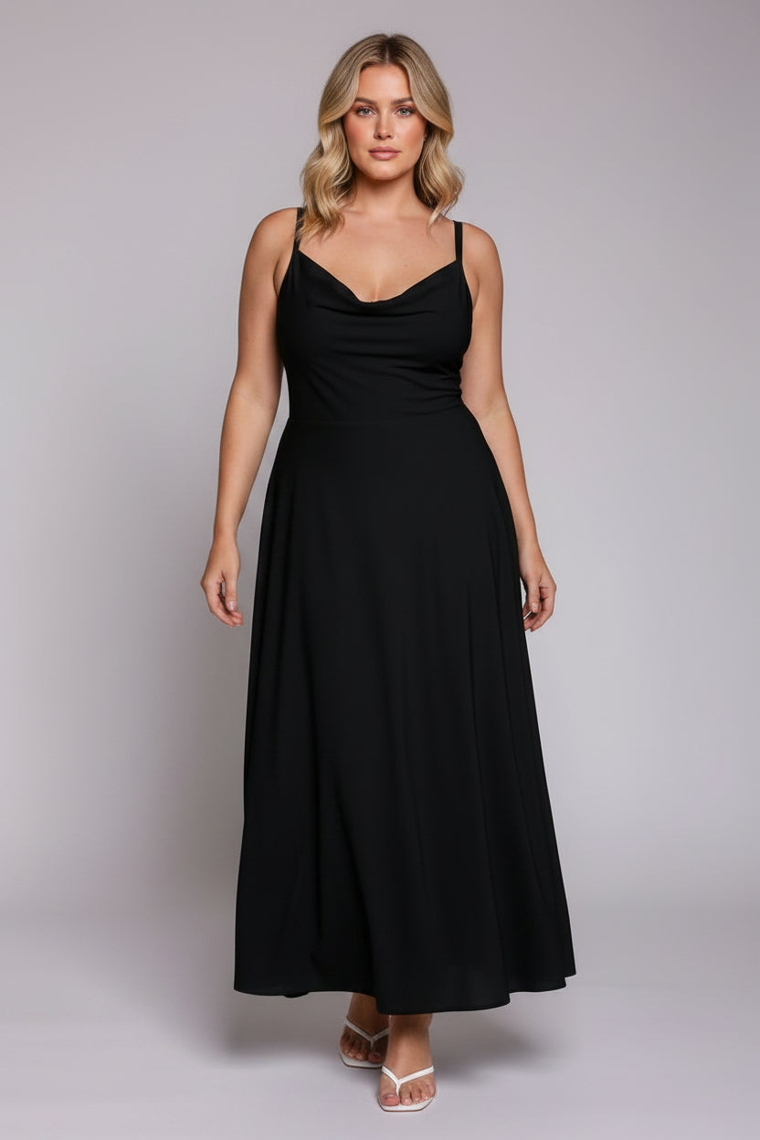 Elegancka, drapowana sukienka maxi – zwiewna, długa suknia