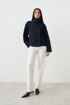 Dreya | Damska marynarka o dopasowanym kroju – marynarka z długim rękawem, kołnierzykiem i zapięciem na guziki