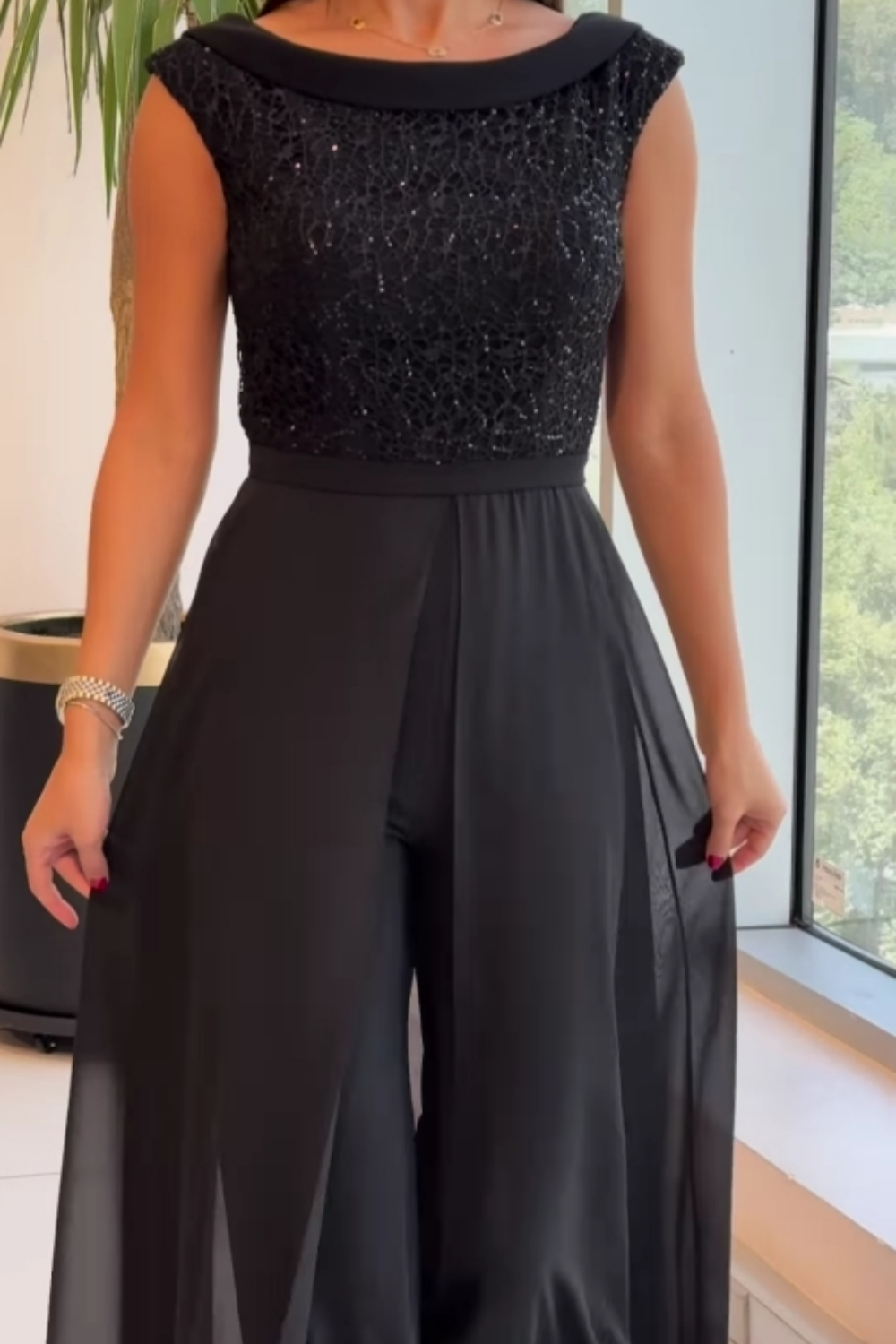 Jarmila | Elegancka sukienka damska bez rękawów