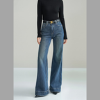Elegant flared jeans with a mid-rise and a slit - classic bootcut style for women