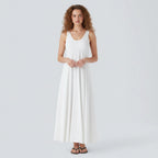 Loose maxi dress – U-neck, sleeveless, with an elegant flared hem