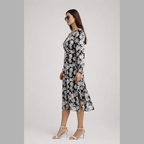 Elegant women's floral print midi dress - chic V-neck with gold buttons