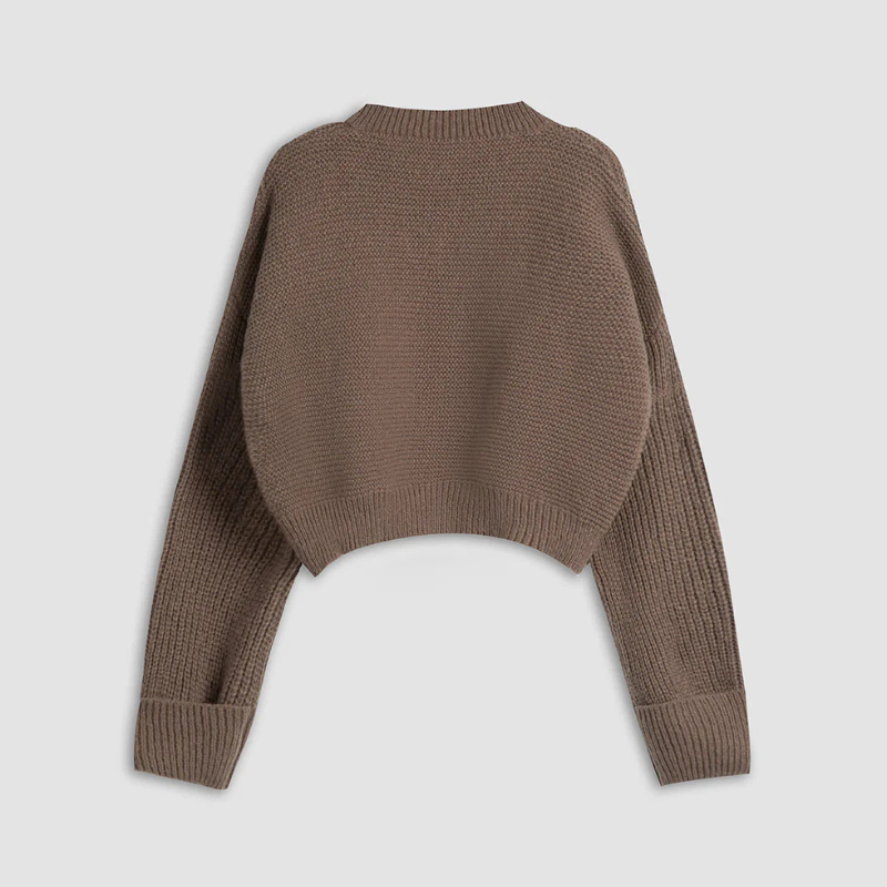 Krótki sweter z dzianiny z dekoltem w serek – wygodny, swobodny sweter damski