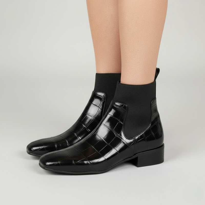 Eleganckie, wsuwane botki do kostki z kwadratowymi noskami – damskie, modne buty na niskim, klockowym obcasie