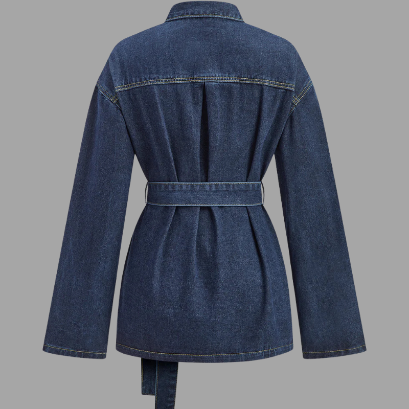 Klasyczna damska kurtka dżinsowa z paskiem – pochlebny, dopasowany krój, swobodna warstwa wierzchnia