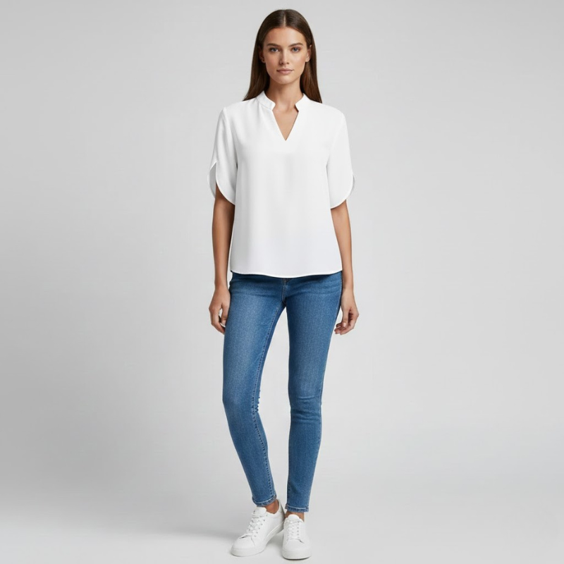 Elegant women's blouse for warm days – airy short-sleeved design