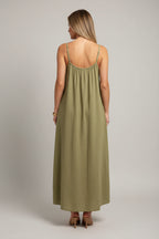 Elegant cotton and linen dress – breathable, round neck, everyday elegance for women
