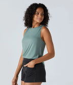 Modern ribbed knit top – stretchy round neckline