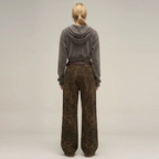 High-Waisted Wide-Leg Leopard Print Jeans – trendy and bold jeans for women