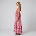 Luźna damska sukienka maxi o kroju litery A – elegancka i zwiewna letnia moda