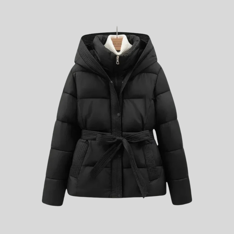 Zimowy płaszcz puchowy z kapturem dla kobiet – stylowy, ciepły i przepasany paskiem