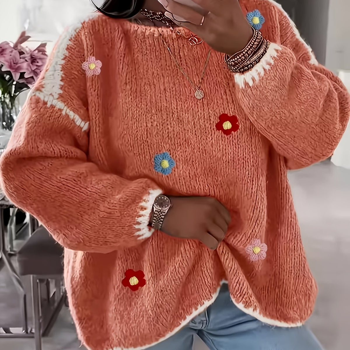 Lirielle | Damski sweter w kwiaty – elegancki sweter zakładany przez głowę