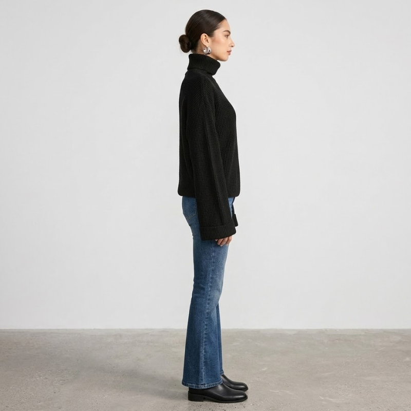 Damski top z dzianiny z rozszerzanymi rękawami i golfem – elegancki, przytulny zimowy sweter o dopasowanym kroju