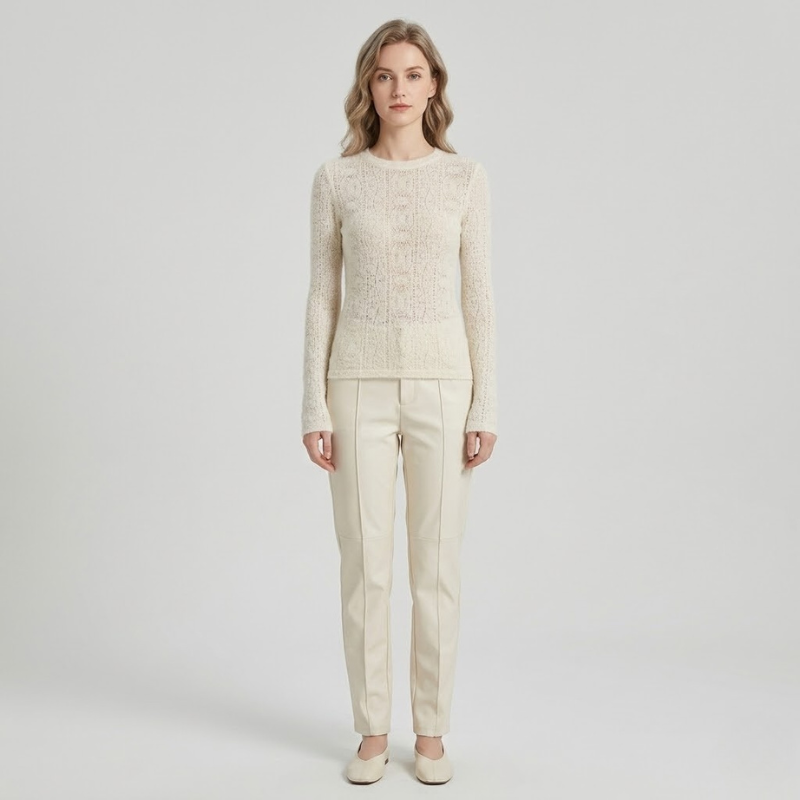 Classic women's crew neck T-shirt – everyday regular fit, essential top