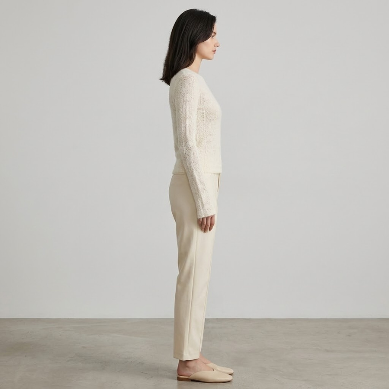 Classic women's crew neck T-shirt – everyday regular fit, essential top