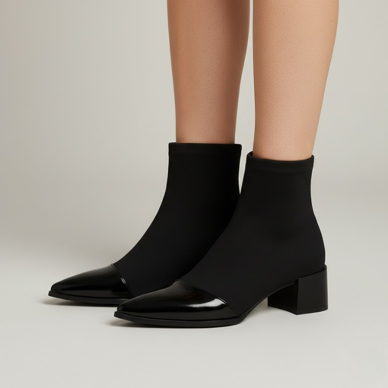 Damskie botki z nowoczesnym lakierowanym wykończeniem – elegancki fason na klockowym obcasie