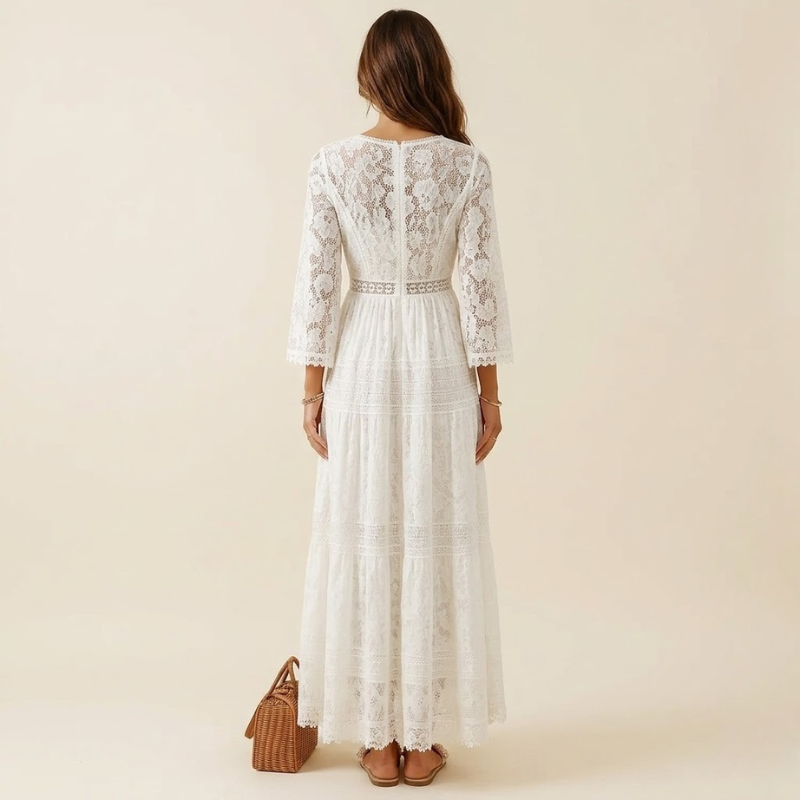 Długa sukienka w kwiaty w stylu boho – zwiewny, swobodny strój na lato dla kobiet