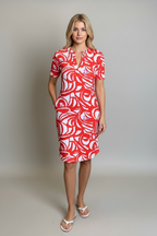 Women's dress with print and pockets – loose, short-sleeve summer outfit