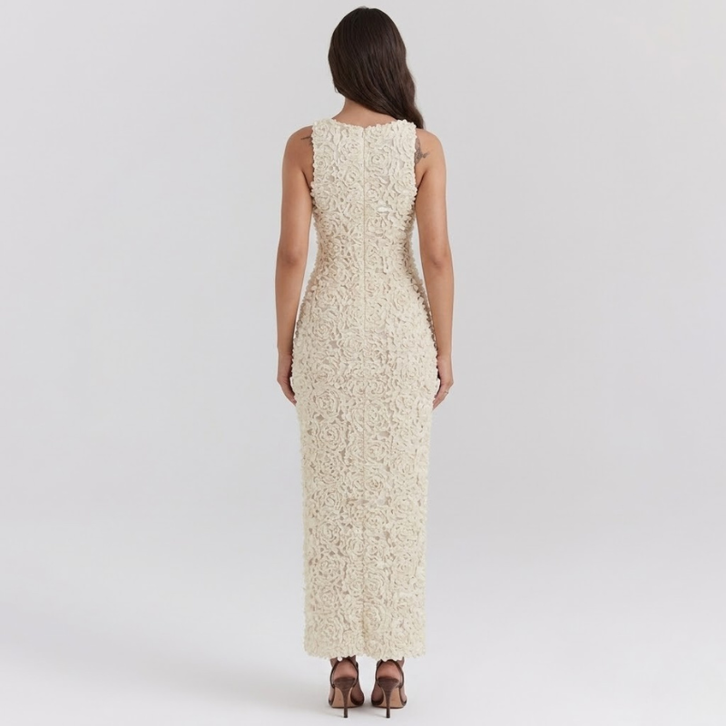 Romantic maxi dress with a rose print – elegant, flowing evening gown for women