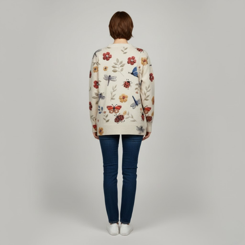 Elegancki sweter z kwiatowym wzorem – miękki i stylowy na co dzień