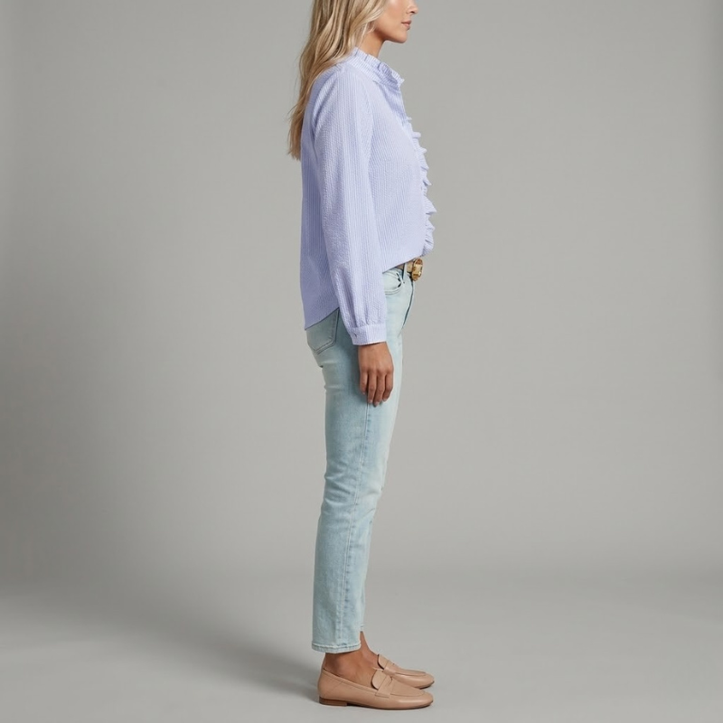 Elegant long-sleeved women's blouse – a chic, versatile top for the office and everyday wear