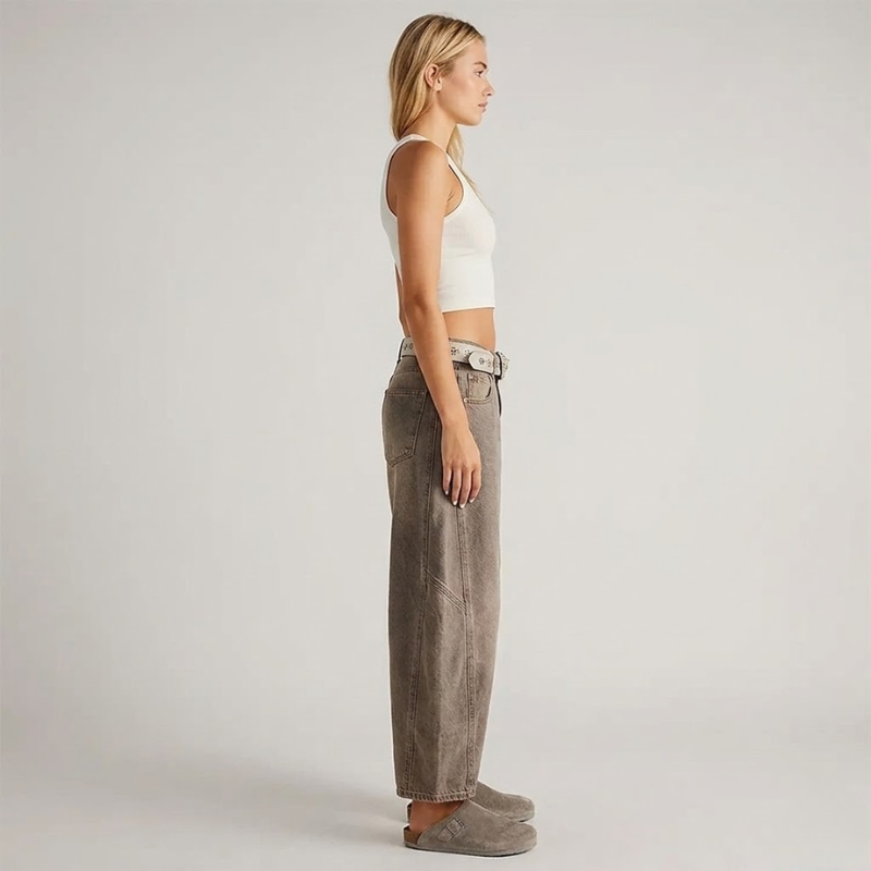 Modne damskie spodnie z szerokimi nogawkami – luźne, wygodne i modne spodnie z szerokimi nogawkami