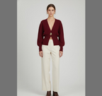 Eleganter, weicher Strickcardigan für Damen – Modell mit polierten Knöpfen