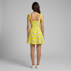 Sommerkleid in leuchtendem Limettengrün – frischer, tropischer Urlaubsstil für Frauen
