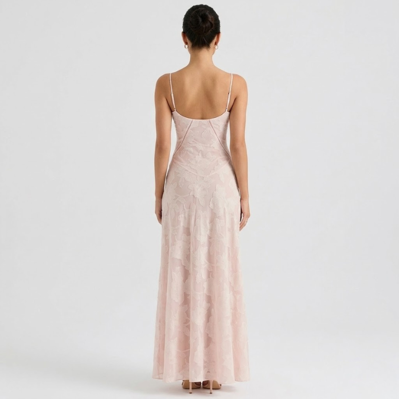 Haftowana sukienka maxi – elegancka, zwiewna suknia wieczorowa dla kobiet