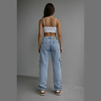 Street-style cargo jeans – low-waist, straight-leg, and multi-pocket