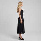 Women's flowing chiffon dress - elegant and lightweight evening gown