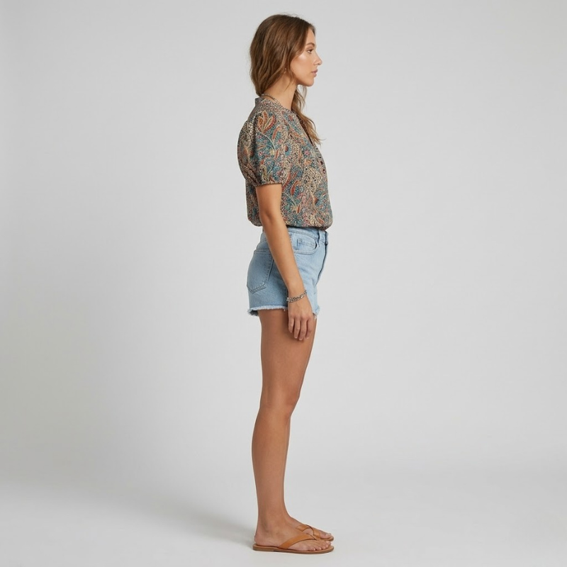 Modische kurze Bluse mit Puffärmeln – eine feminine und schicke Bluse für jeden Tag