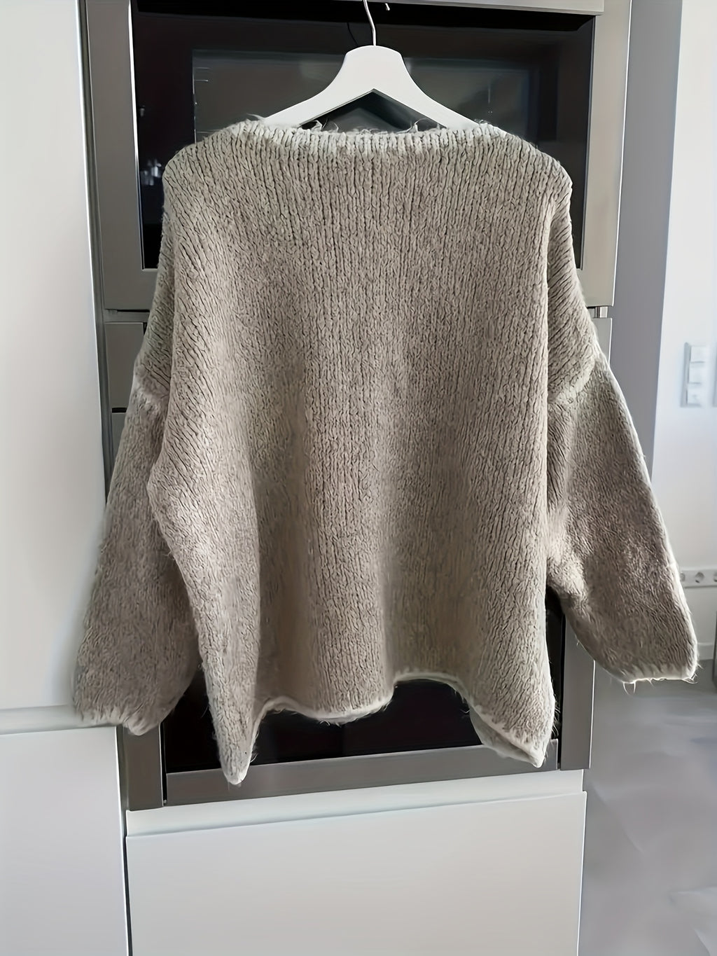 Lirielle | Damski sweter w kwiaty – elegancki sweter zakładany przez głowę