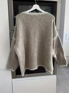 Lirielle | Damski sweter w kwiaty – elegancki sweter zakładany przez głowę
