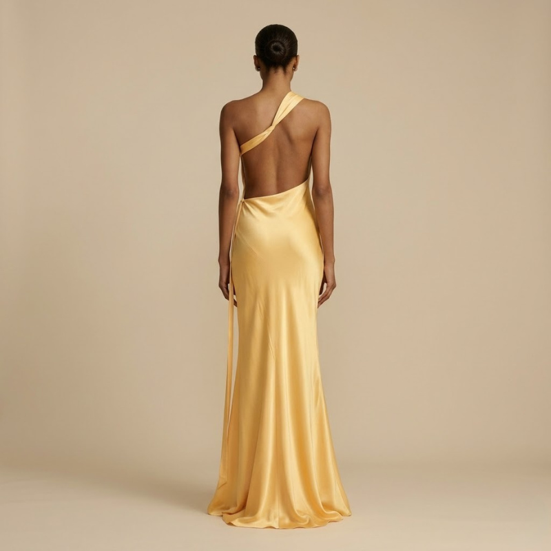 Elegantes, schulterfreies Satin-Maxikleid – atemberaubendes Abendkleid mit offenem Rücken