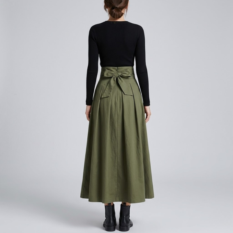 Weiter Maxirock mit hoher Taille – ein elegantes, weit geschnittenes Kleidungsstück für Damen