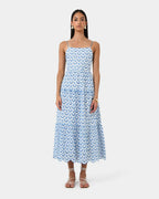Damska haftowana sukienka maxi – elegancka, zwiewna, letnia sylwetka