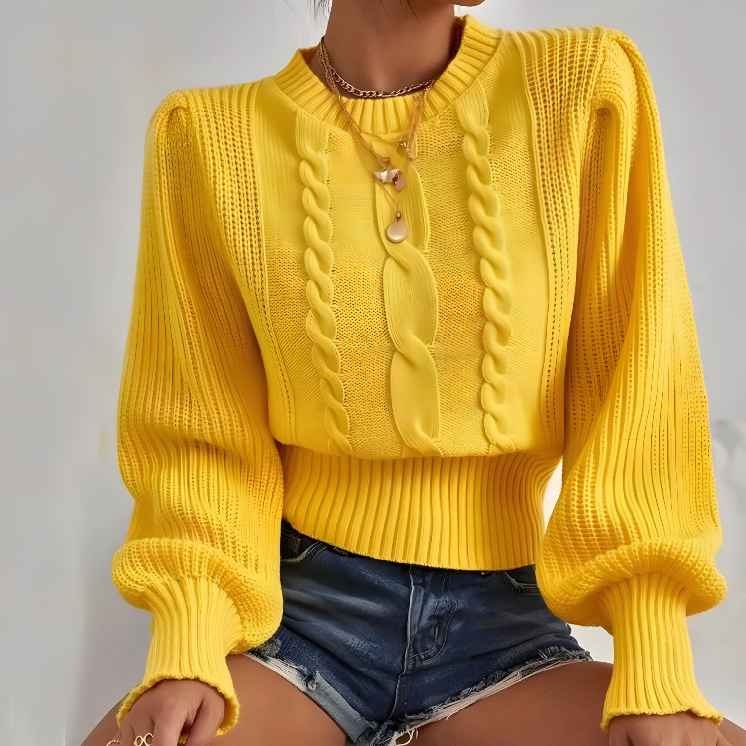 Zinnara | Damski sweter z dzianiny warkoczowej z rękawami typu „lantern”