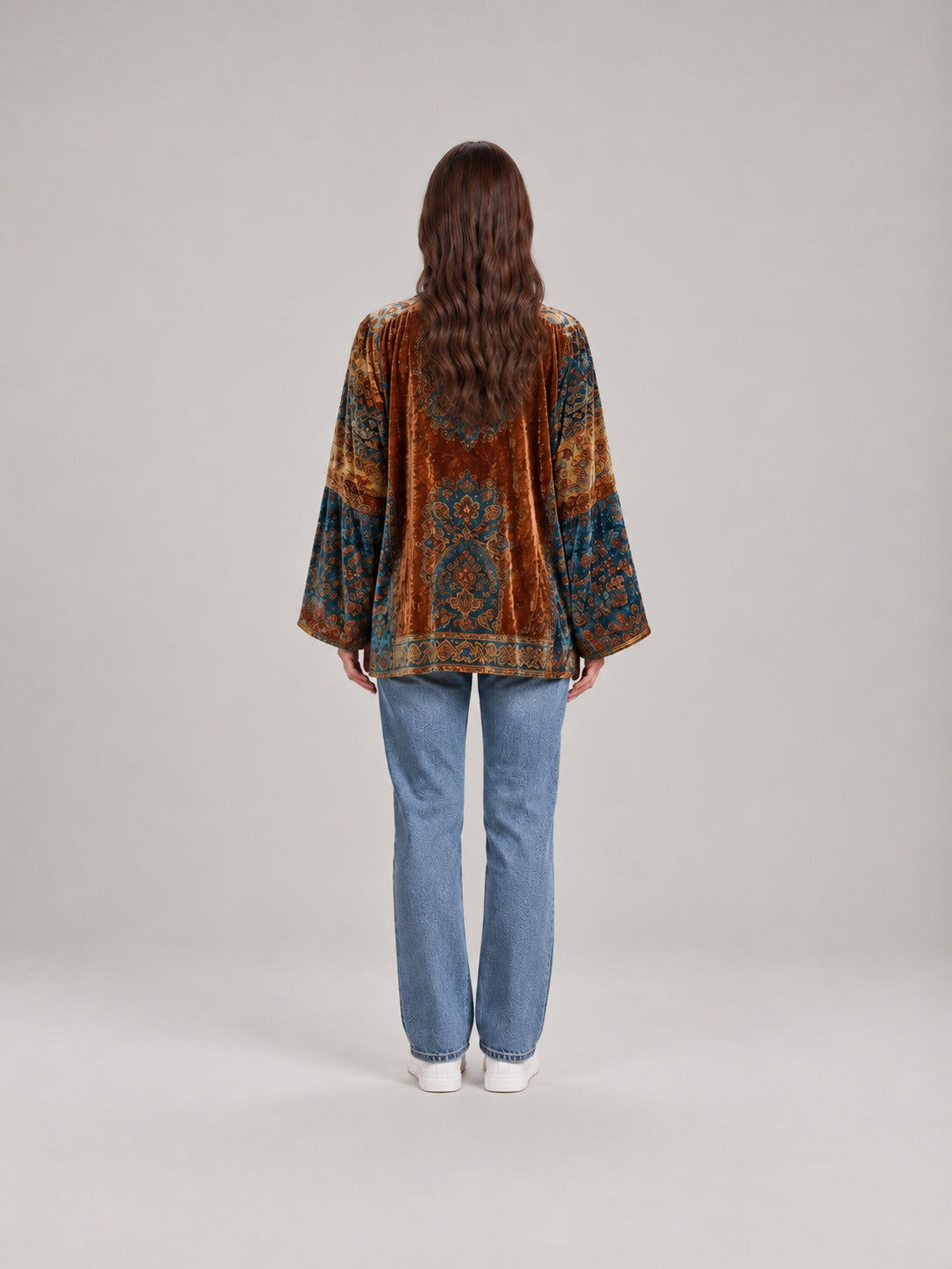 Anika | Damowa aksamitna kurtka w stylu boho z nadrukiem i szerokimi rękawami