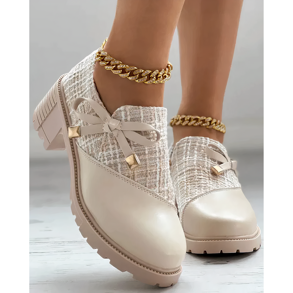 Ksenia | Damskie buty na niskim obcasie z koronkowymi wykończeniami – eleganckie buty na co dzień