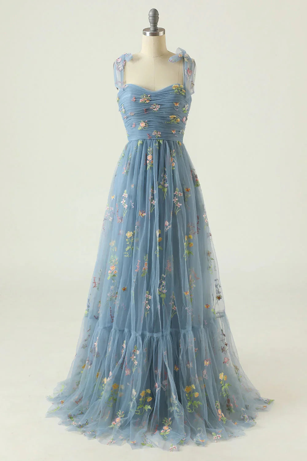 Kasjana | Embroidered tulle ball gown for women – elegant evening dress